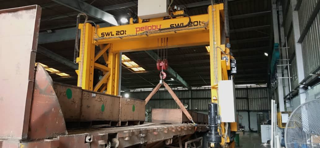Load testing of 20 tons electric overhaead mobile Gantry Crane